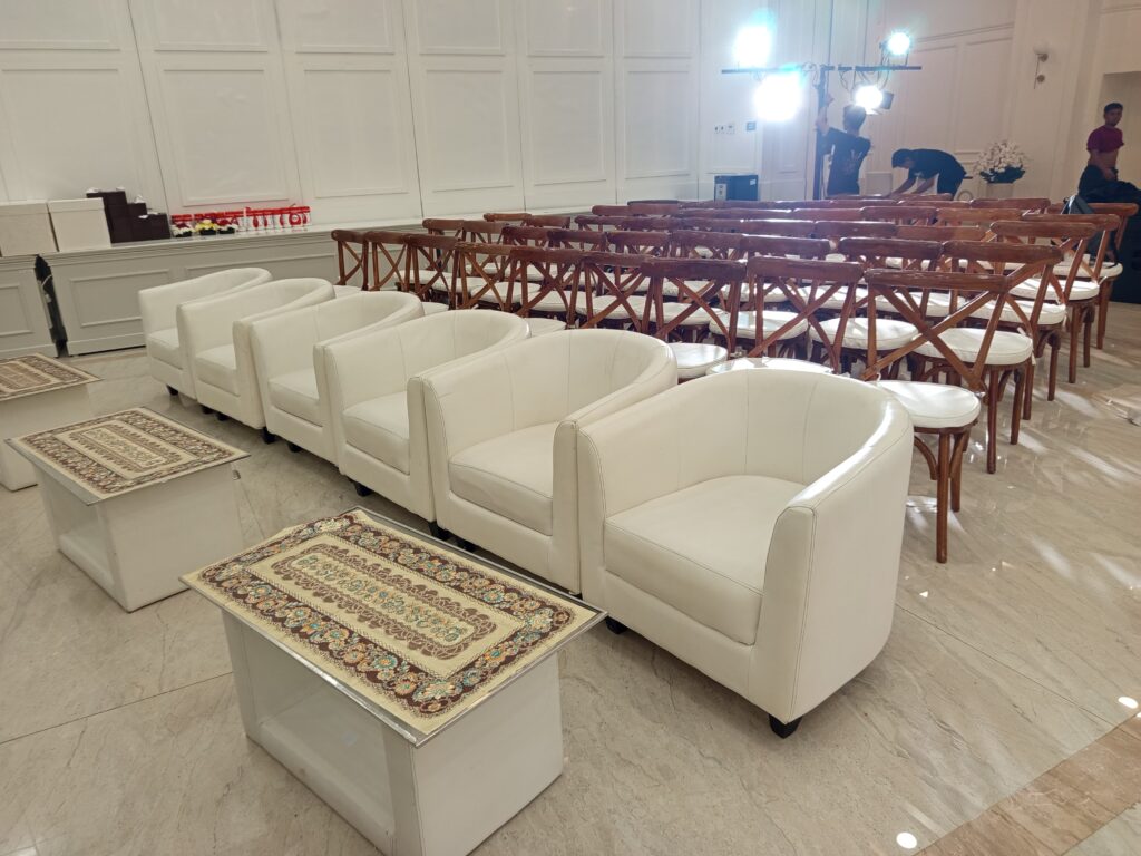 SEWA SOFA OVAL